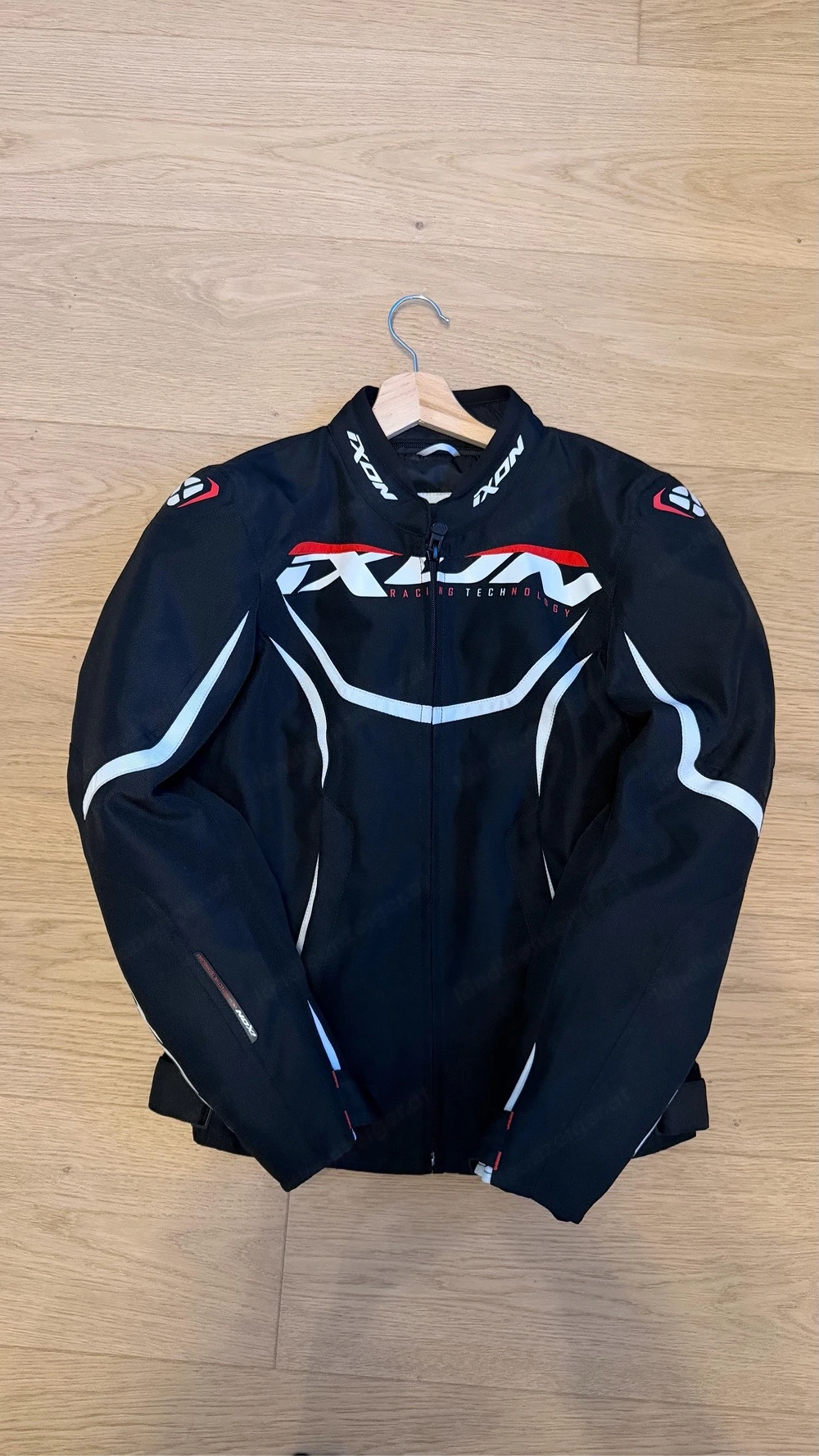 Motorradbekleidung inkl. Helm