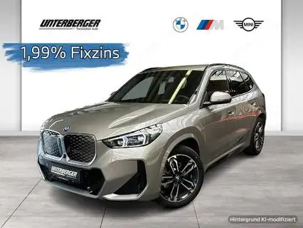 BMW iX1 eDrive20 1,99% Fixzinsaktion bis 30.09.2026 M Sportpaket Head-Up DAB