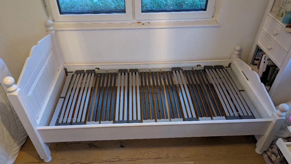 Bett 90x200 cm inkl. Lattenrost