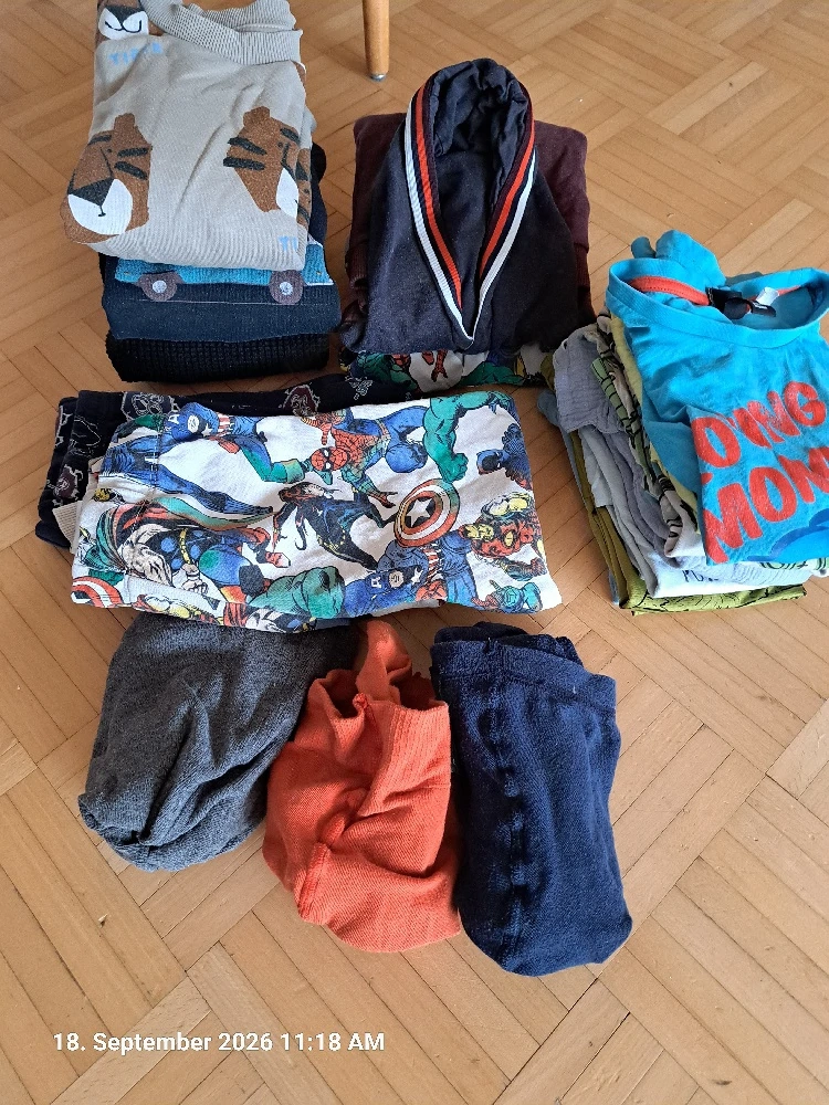 Kleiderpaket Größe 110
