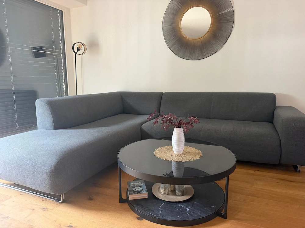 Couch + Couchtisch zu verkaufen