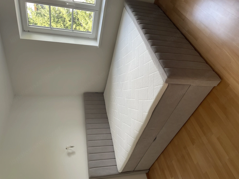 Boxspringbett mit Bettkasten 5 Monate alt