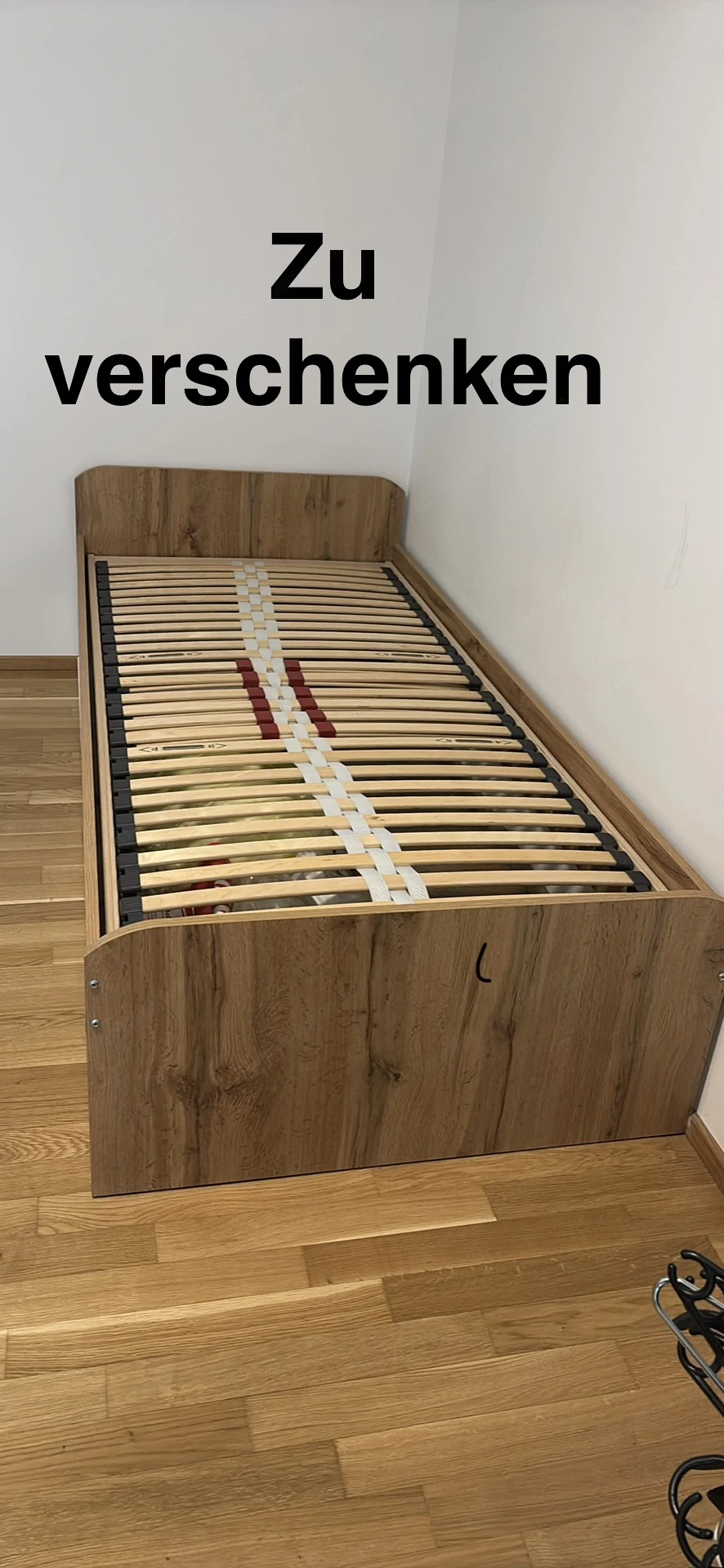 Bett mit Lattenrost 90x200cm