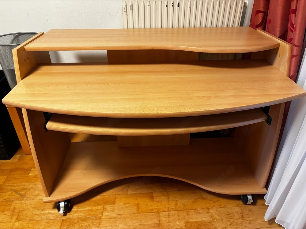 schreibtisch