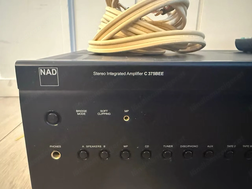 NAD C 375BEE (2x150 W)