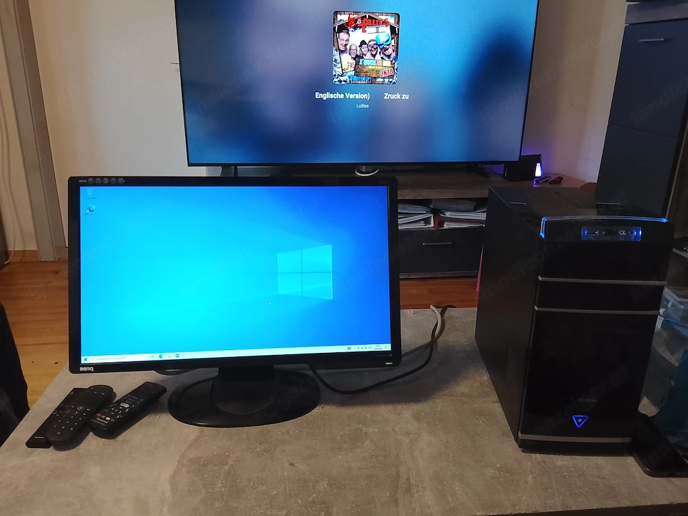 PC Set mit monitor und rechner 