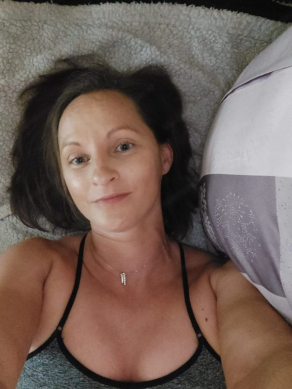 Die sexy und kluge Doreen möchte Ihren Abend verschönern.