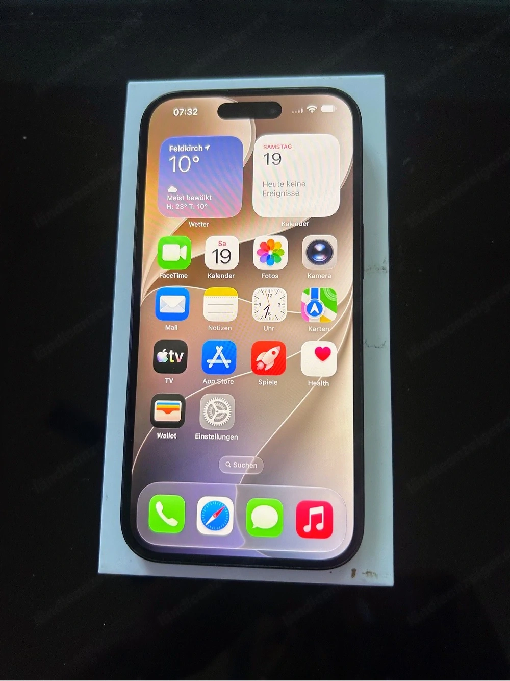 iPhone 15  256 GB