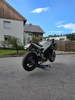 Triumph Speed Triple 1050
