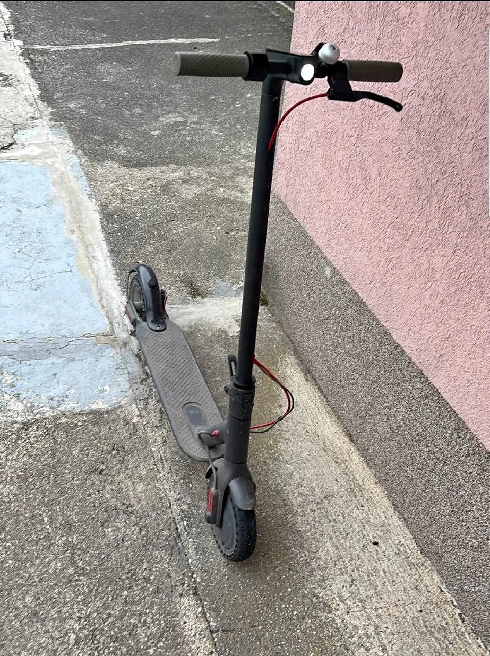 Biete Xiaomi Scooter