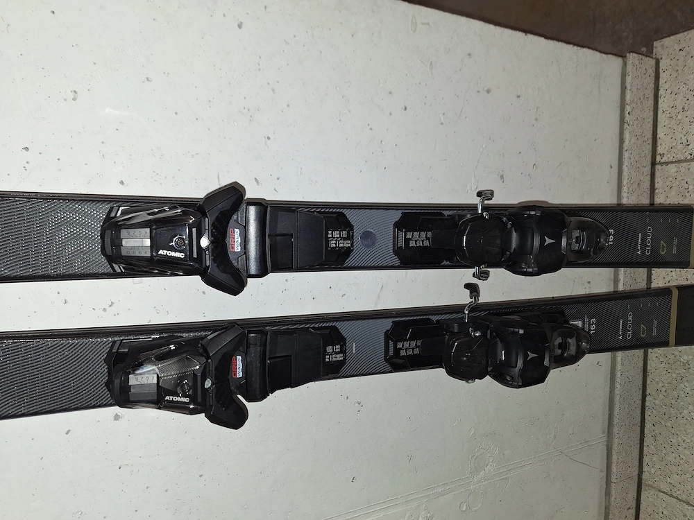 Neue ATOMIC-Schi  163 cm