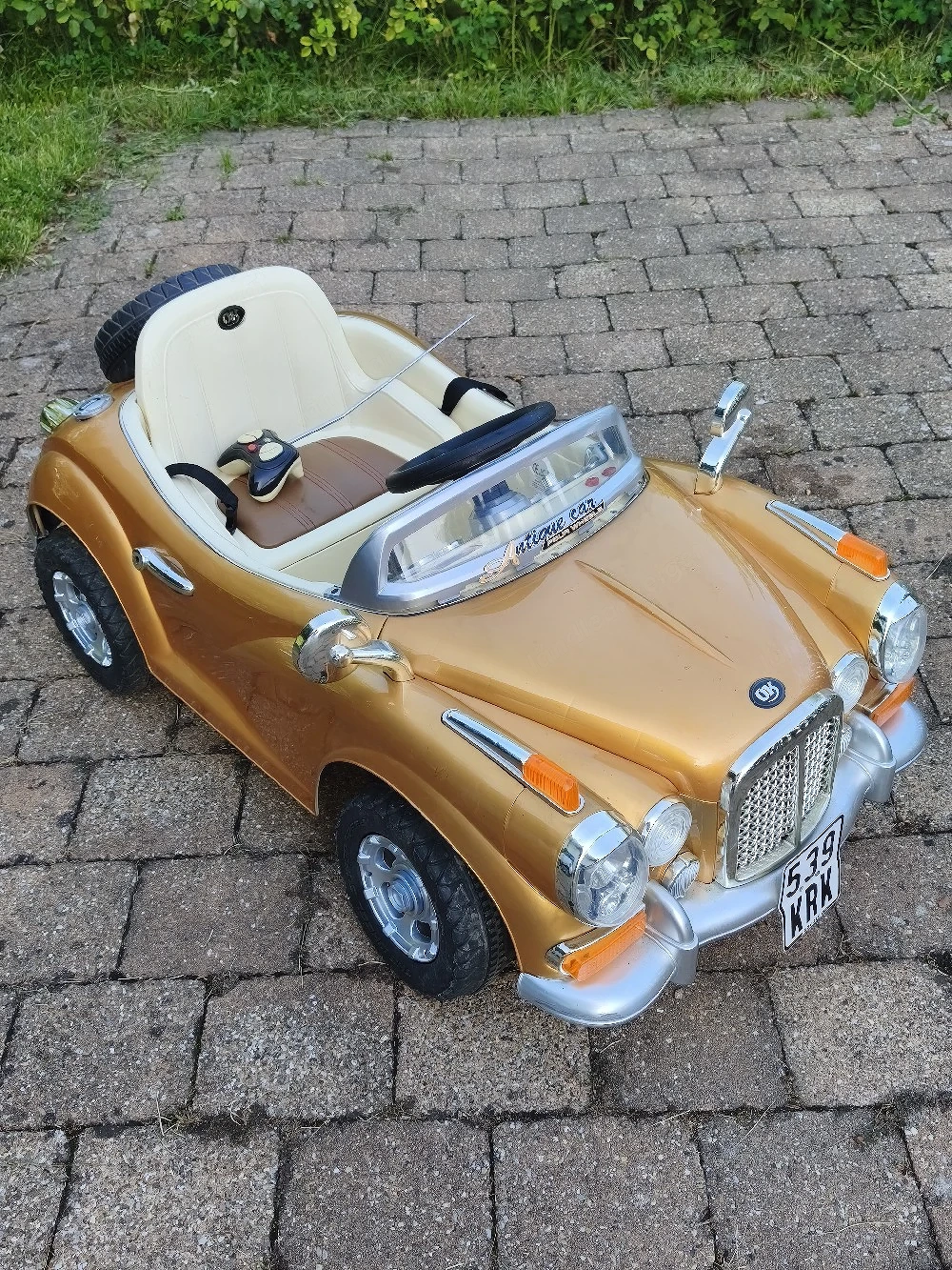 Kinderauto elektrisch