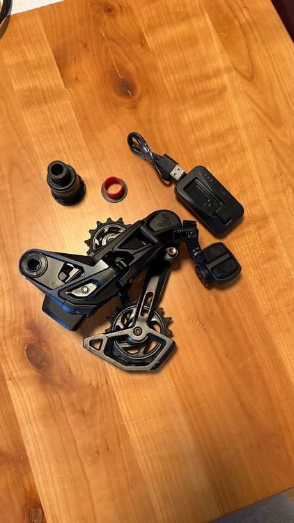 SRAM Groupset XO Eagle AXS Transm. inkl. 4 Kolben Bremsen