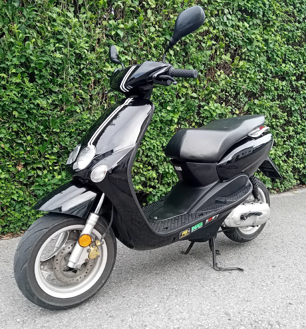 Yamaha Neos