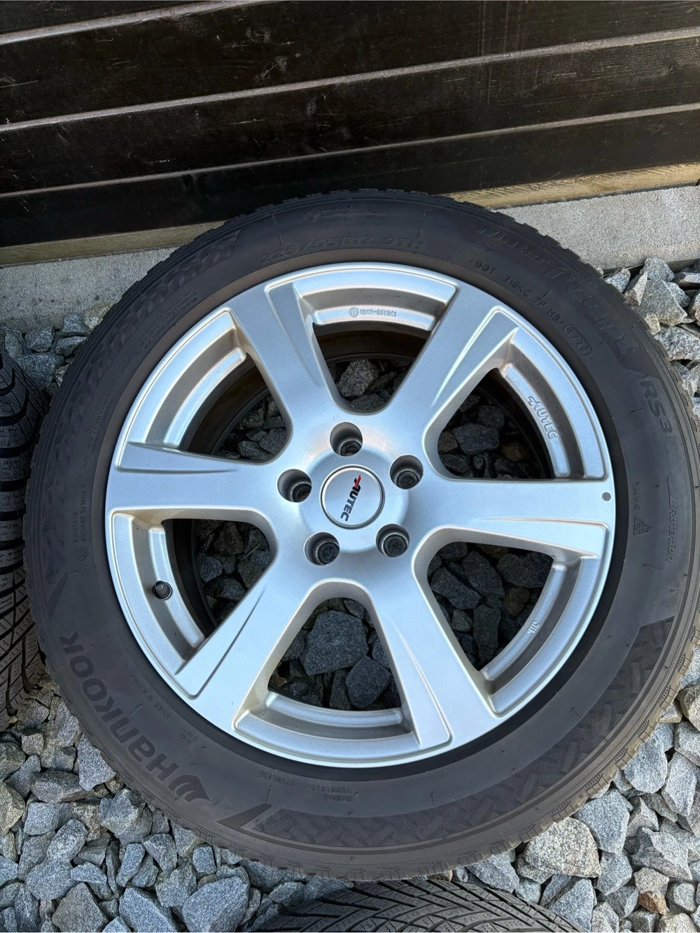 Winterreifen 225 55  R17 97H