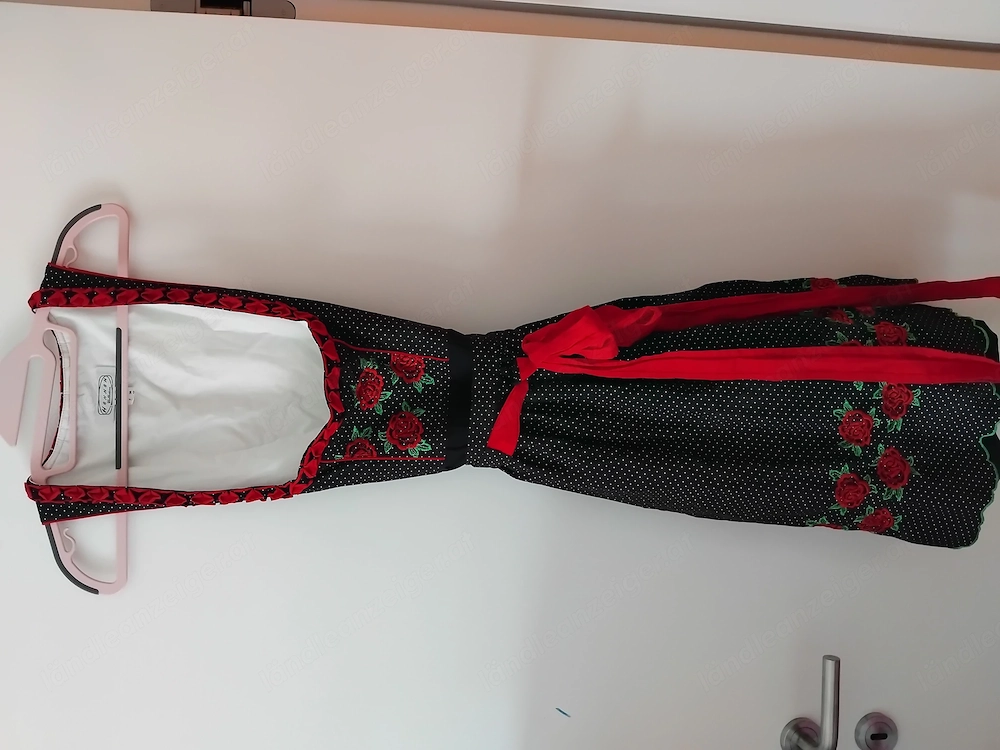 Dirndl o zapft isch schönes Dirndl Rot schwarz