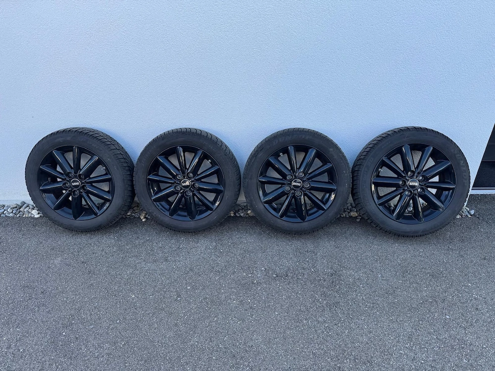 4 originale Mini Winterreifen Alufelge 16  mit 4mm Tiefe 