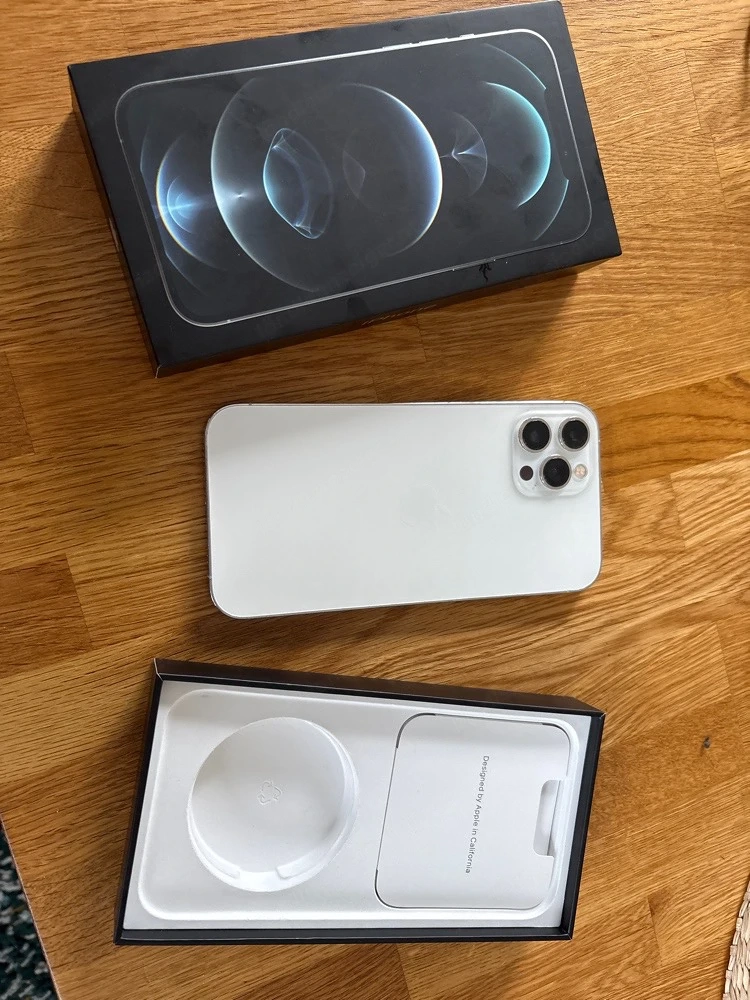 iPhone 12 Pro Max, weiß