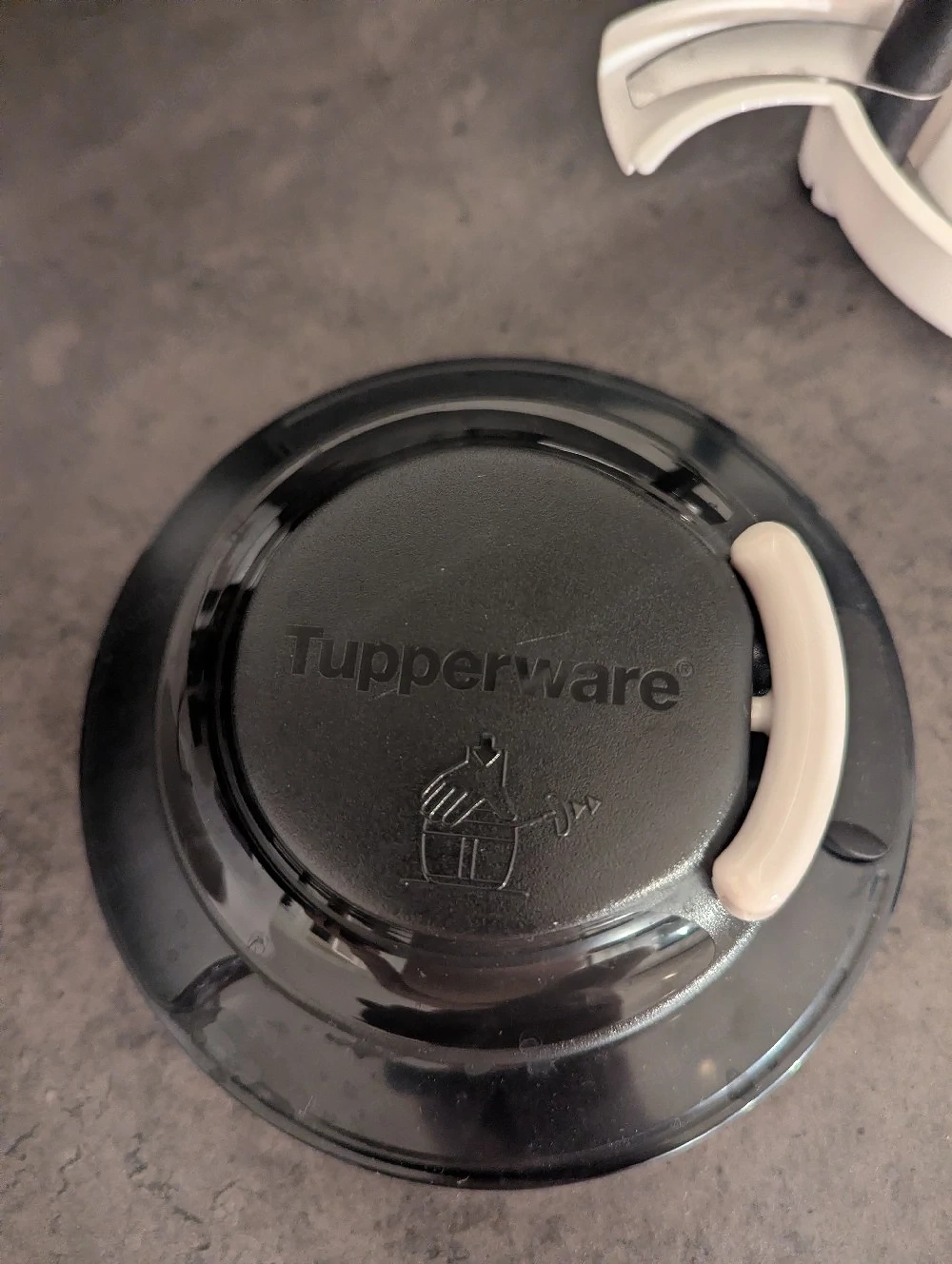 Tupperware zerhacker