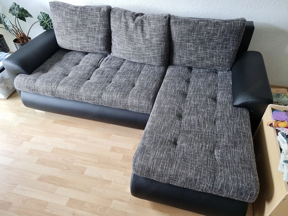 Sofa mit Bett-Funktion