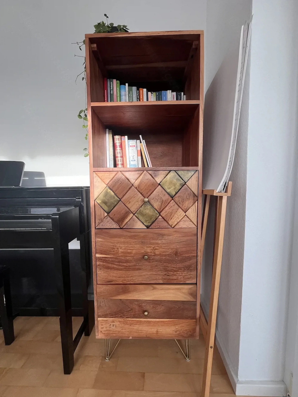 Kommode mit Haarnadelbeinen - kreative Kombi aus Holz und Stahl