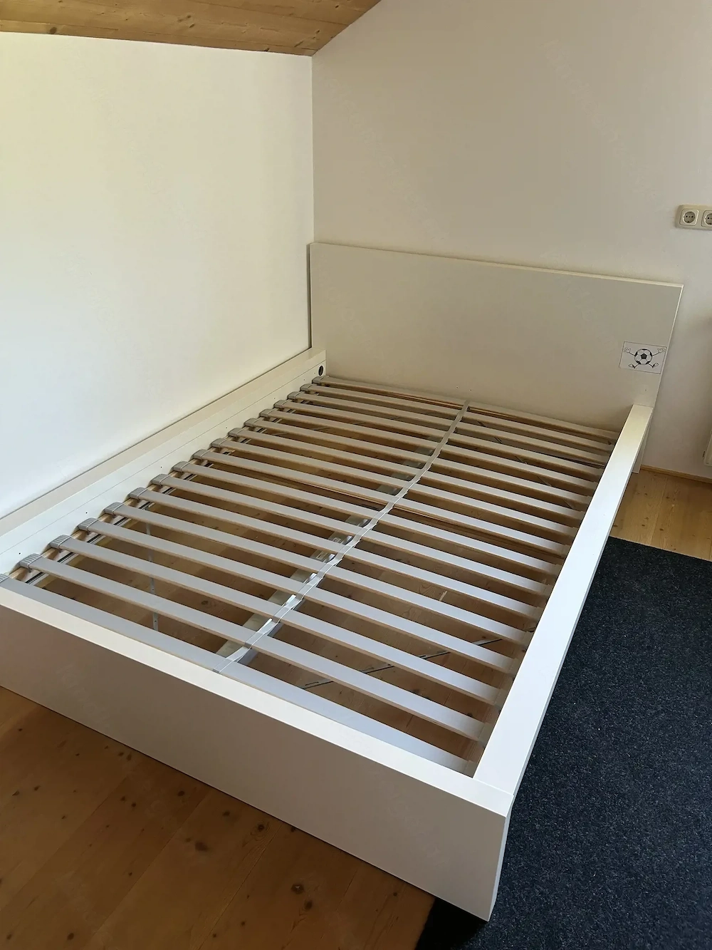 Bett zu verschenken, für Matratzengröße 140 x 200 cm