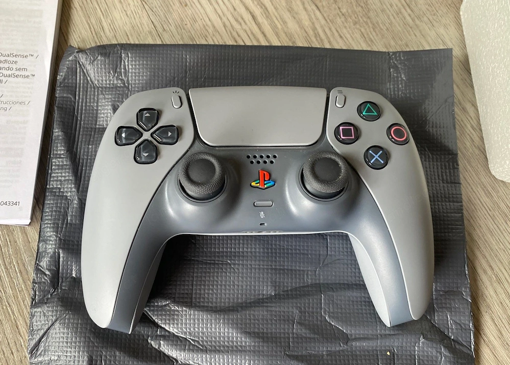 sony Playstation 5 Pro 30th anniversary controllern 