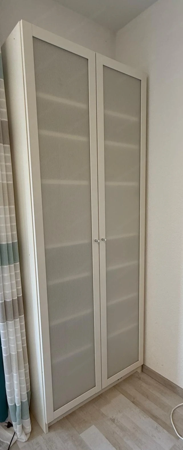 Ikea Billy Schrank mit Türen