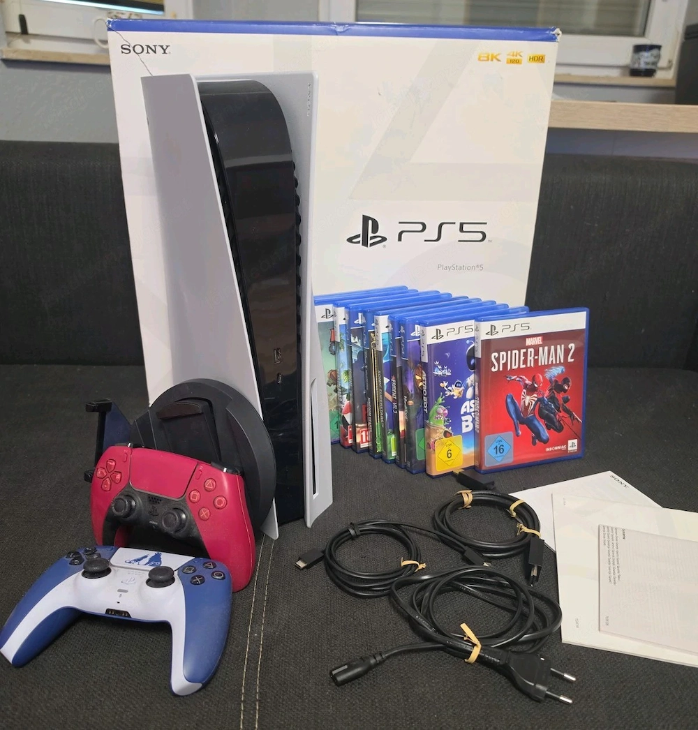 PS5 Konsole Paket + 2 DualSense Controller + 9 Spiele (PS5 & PS4)   Wie neu
