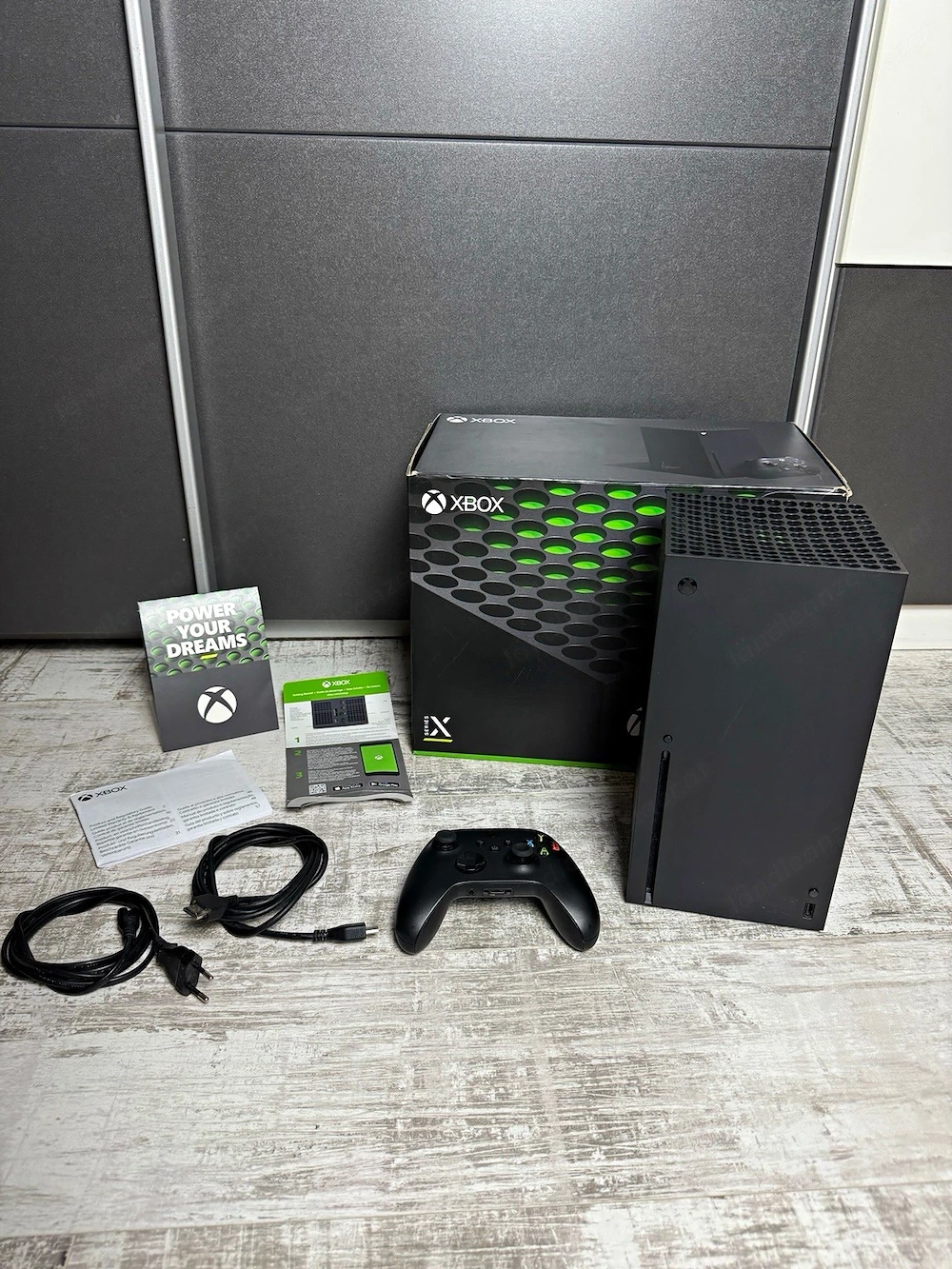 Xbox serie x spielkonsole mit Originalverpackung 