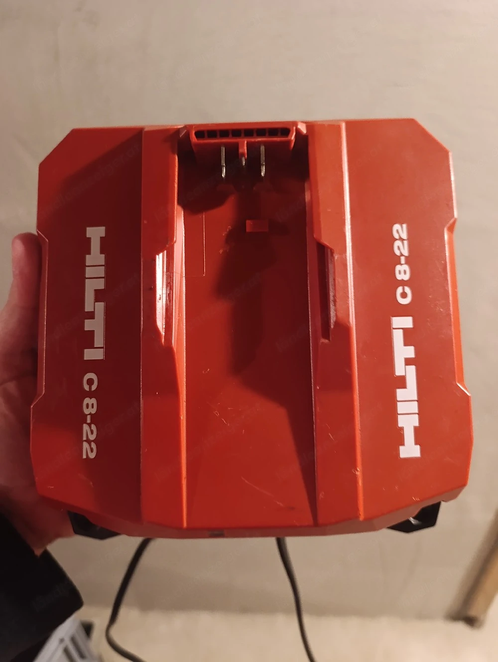Hilti Ladegerät C8-22