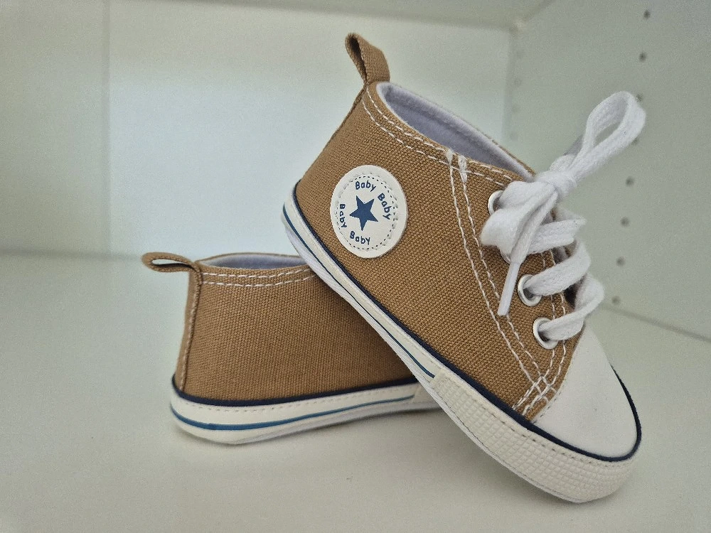 Babyschuhe Converse Style