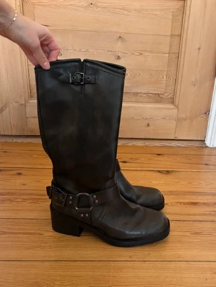 Damenstiefel. Bikerstiefel. Neuwertiger Zustand