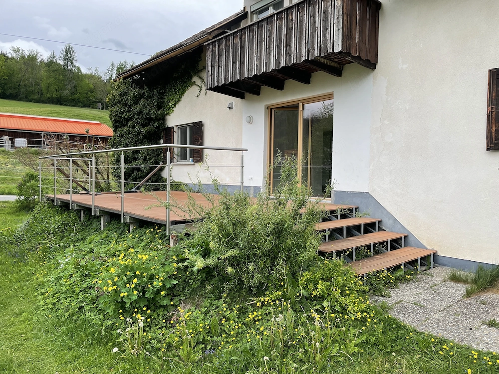 ZUR VERMIETUNG ! Haushälfte Maria Grün 104 M2 mit Garten und Garage AB 1. Dez. 2026