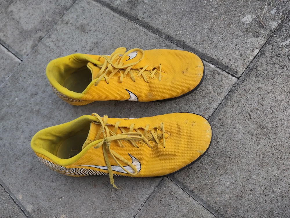 Fußballschuhe für die Halle, Nike, Gr 41