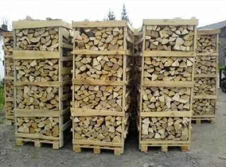 Brennholz ab 70  Rm Restfeuchte 15-20 %