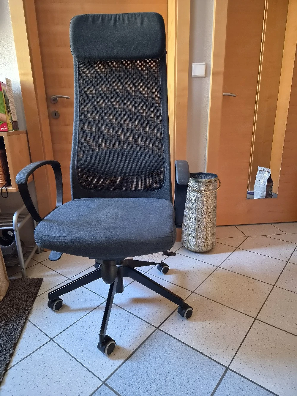 Bürostuhl, schwarz