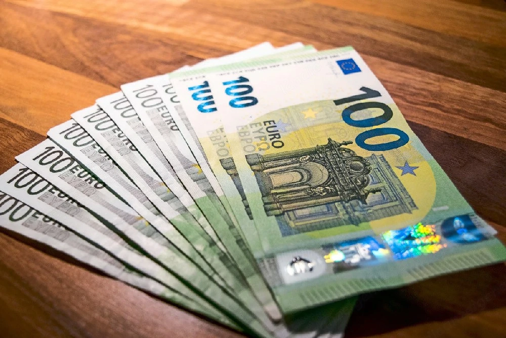 Kredi!te und Investitionen in Immobilien, Industrie und Landwirtschaft   sehr einfache Konditionen f