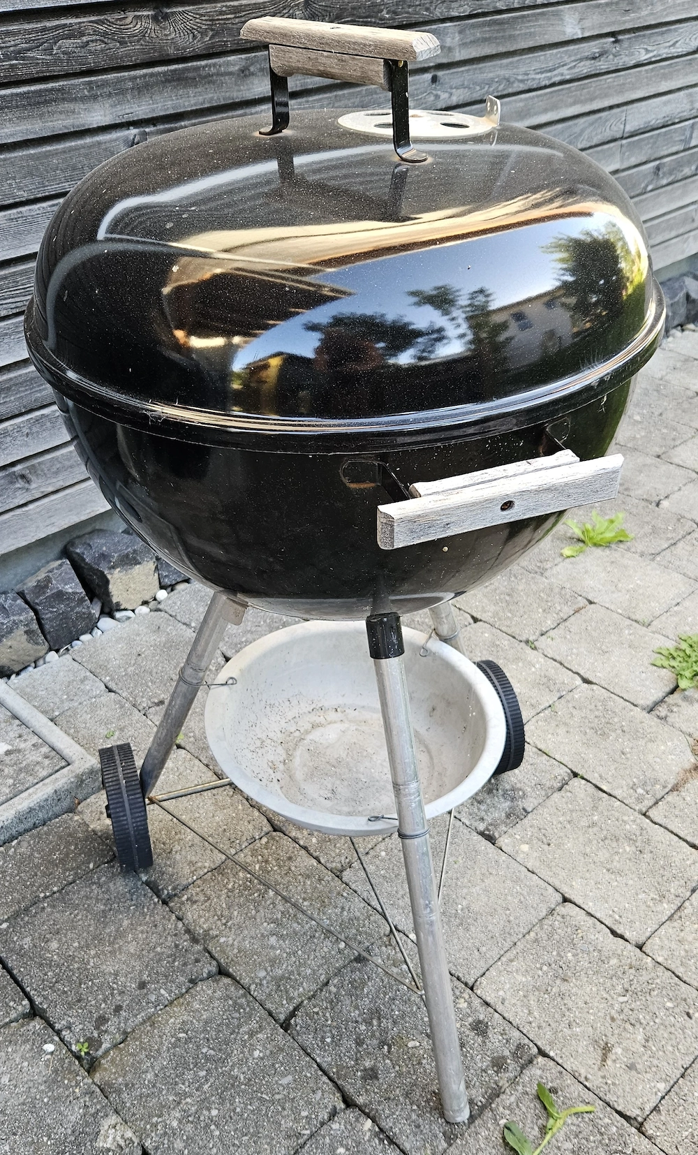 Weber Kugelgrill 47 cm mit Holzgriffen   Made in USA (Baujahr 1998)