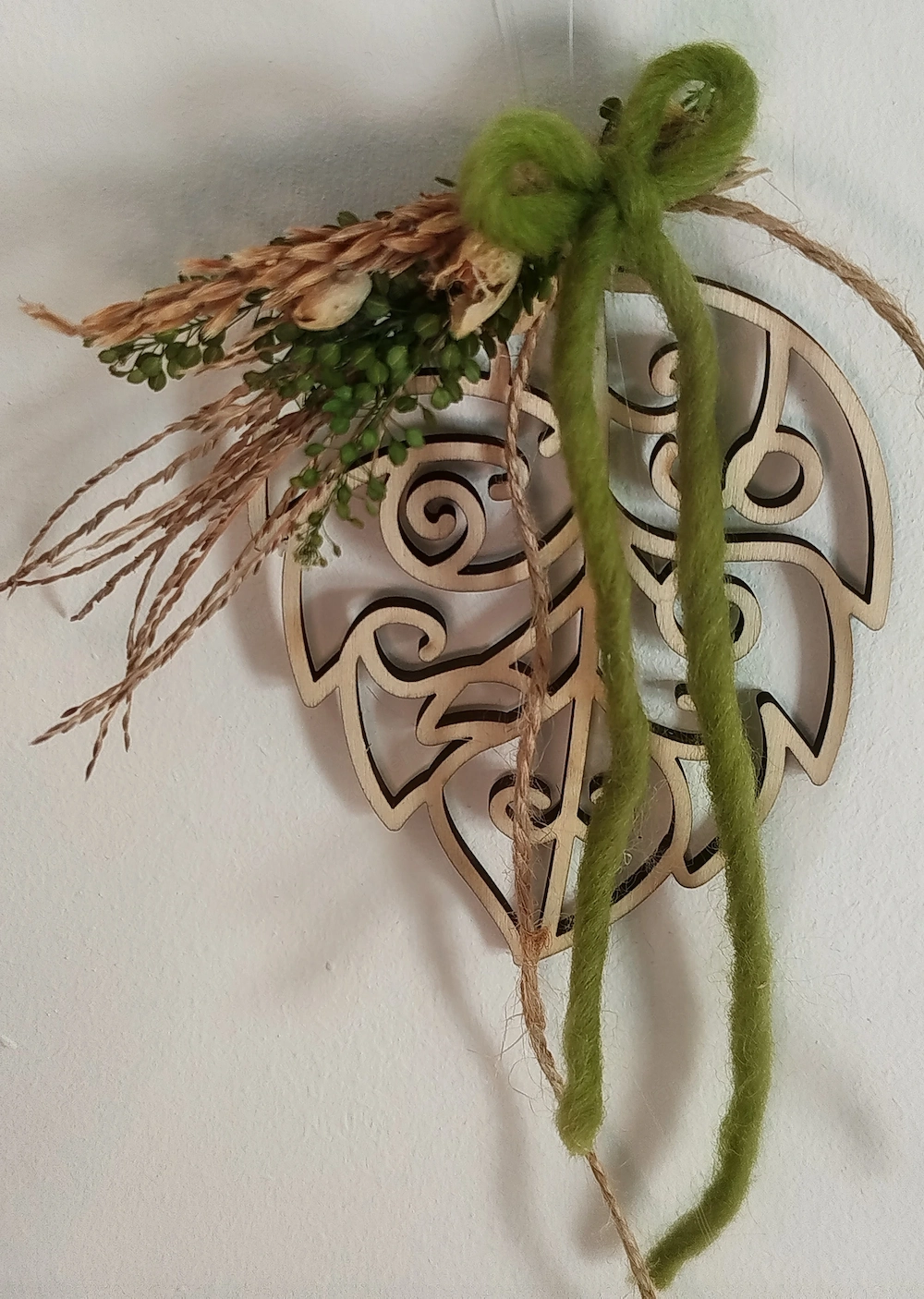 Deko Blatt aus Holz neu 