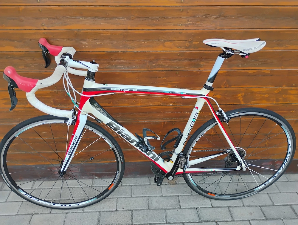 Rennrad Bianchi Sempre Carbon, Gr. 59 mit Shimano Ultegra Komponenten 