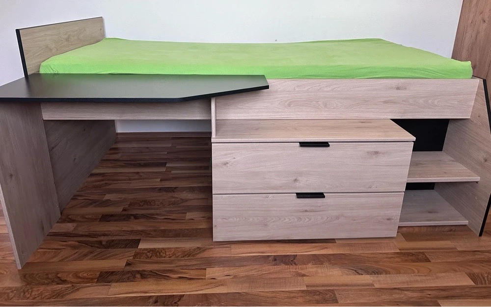Jugendbett mit Schreibtisch und Lattenrost