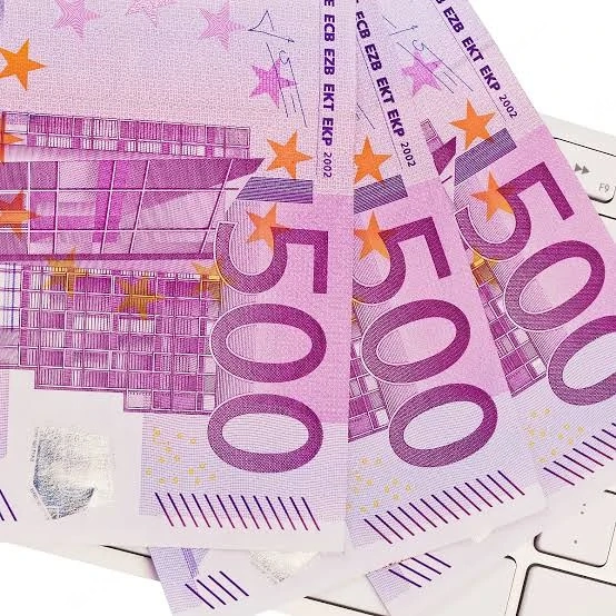 Kredi!te und Investitionen für Landwirtschaft, Industrie und Immobilien (10.000   bis 350.000.000  )