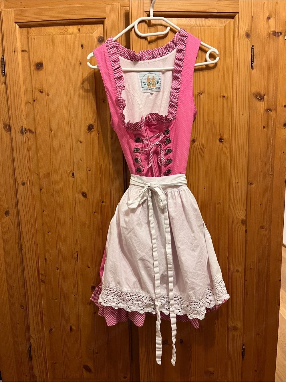 Wenger Dirndl kurz