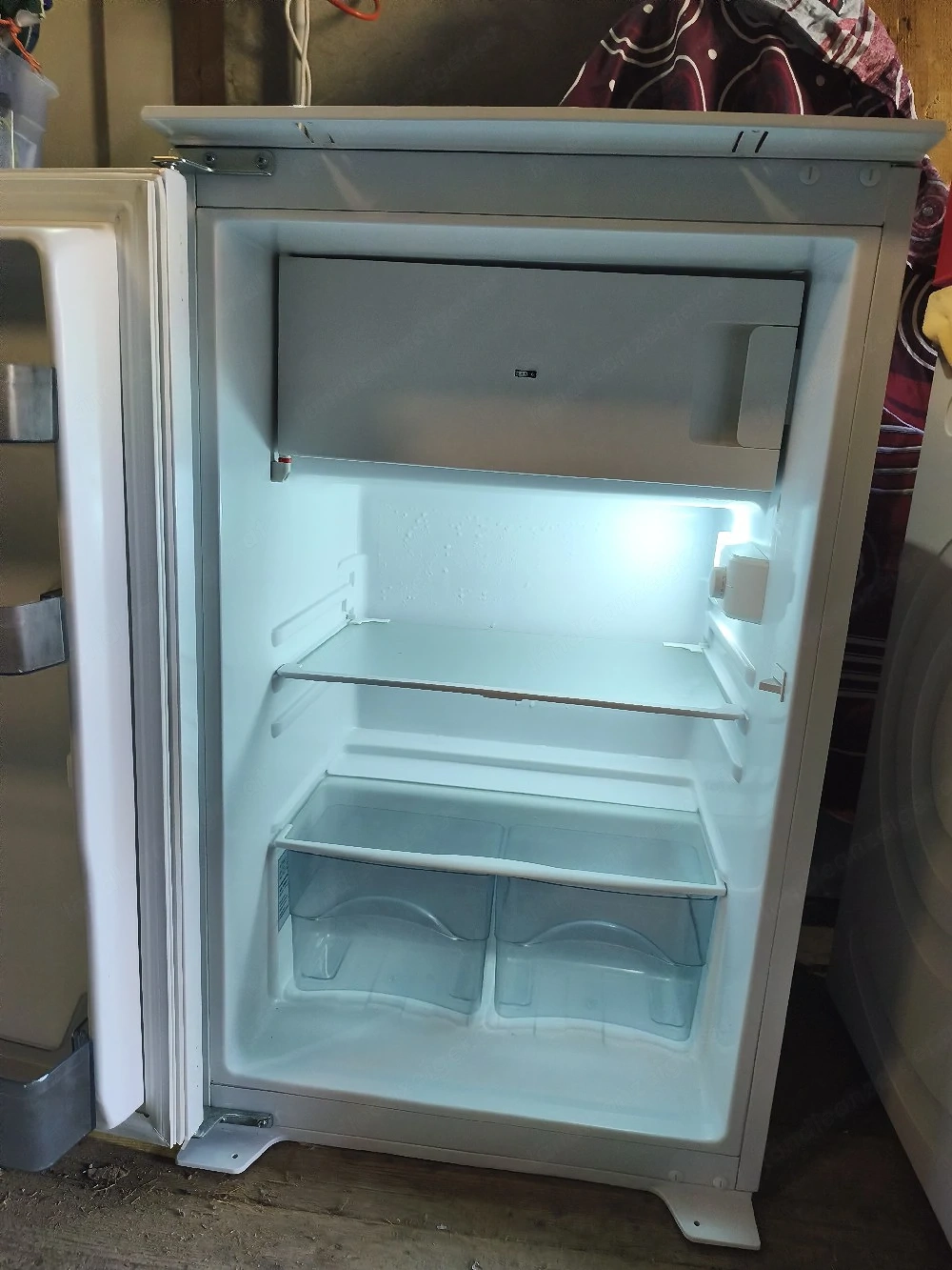 Einbau Kühlschrank mit Gefrierfach.