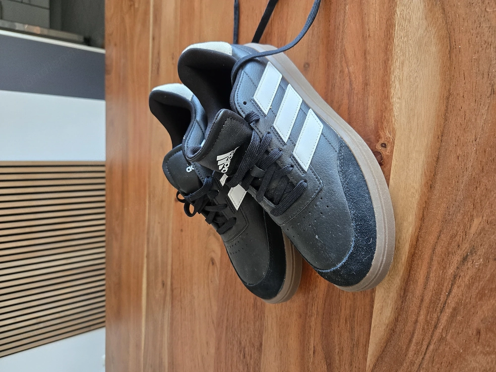 Courtblock Schuh Herren neu nie getragen 43 