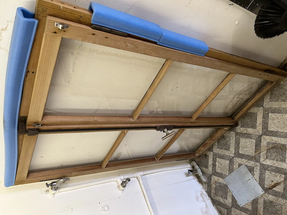 Altes Holzfenster   Deko-Fenster zu verkaufen