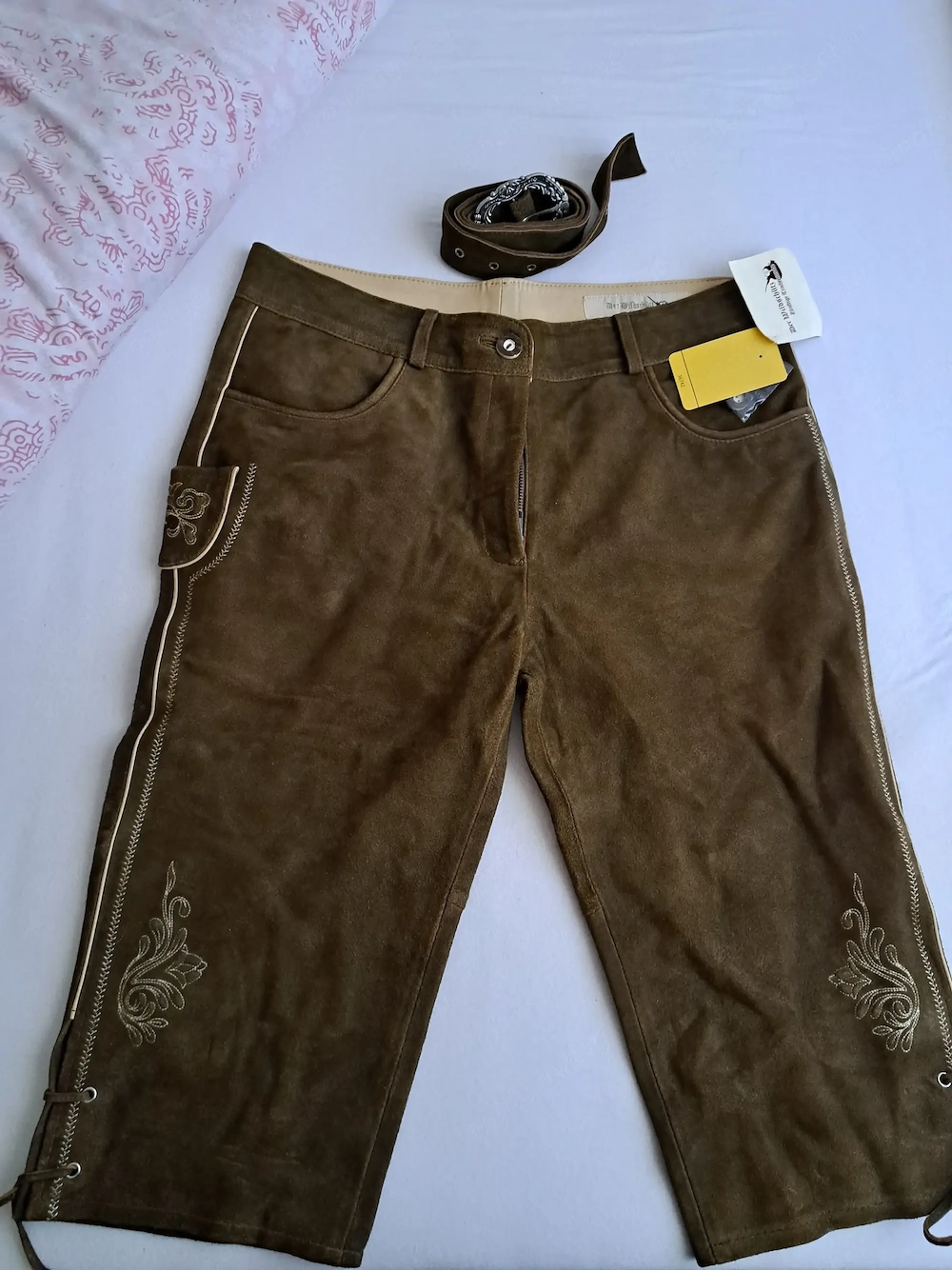 Neue Damen lederhose dreiviertel mit Gürtel 