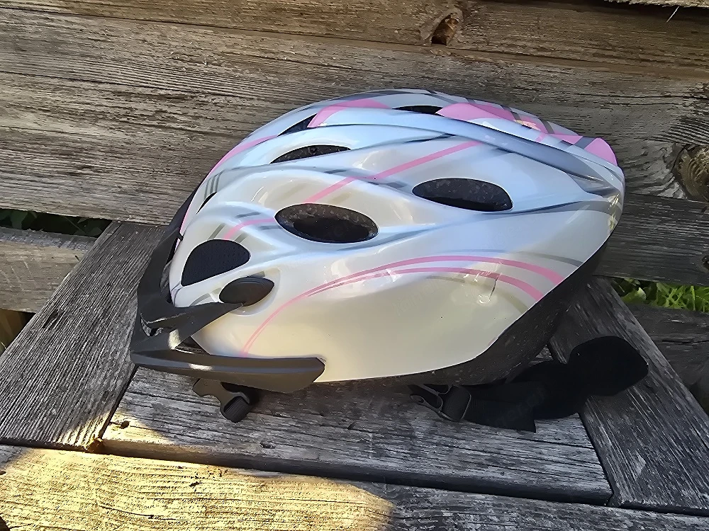 Helm Pink und Weiß