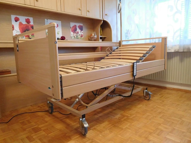 Pflegebett Westfalia IV